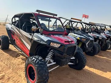 Couple quad bike ride 1 hour in Dubai desert